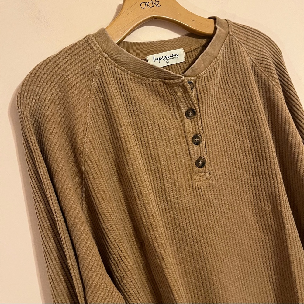 NWT Camel Waffle Knit Henley Top - Picture 3 of 7